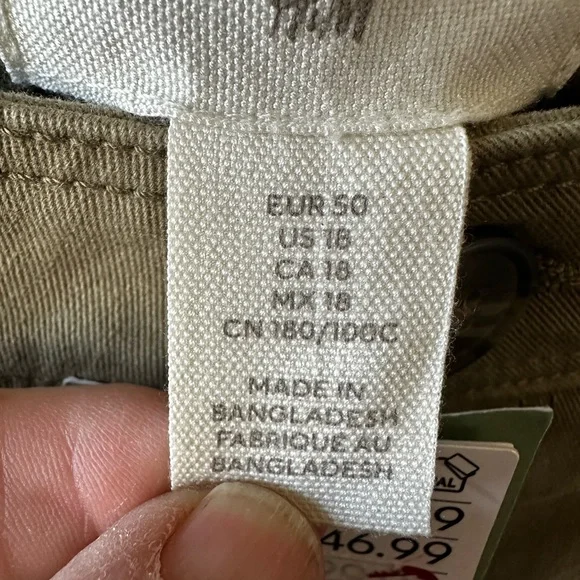 🌿 NWT H&M Green Cargo Pants Size 18 Utility Pocket Stretch Khaki 🤎 - Picture 3 of 11